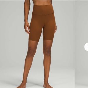 lululemon “Align Short 8 inch”